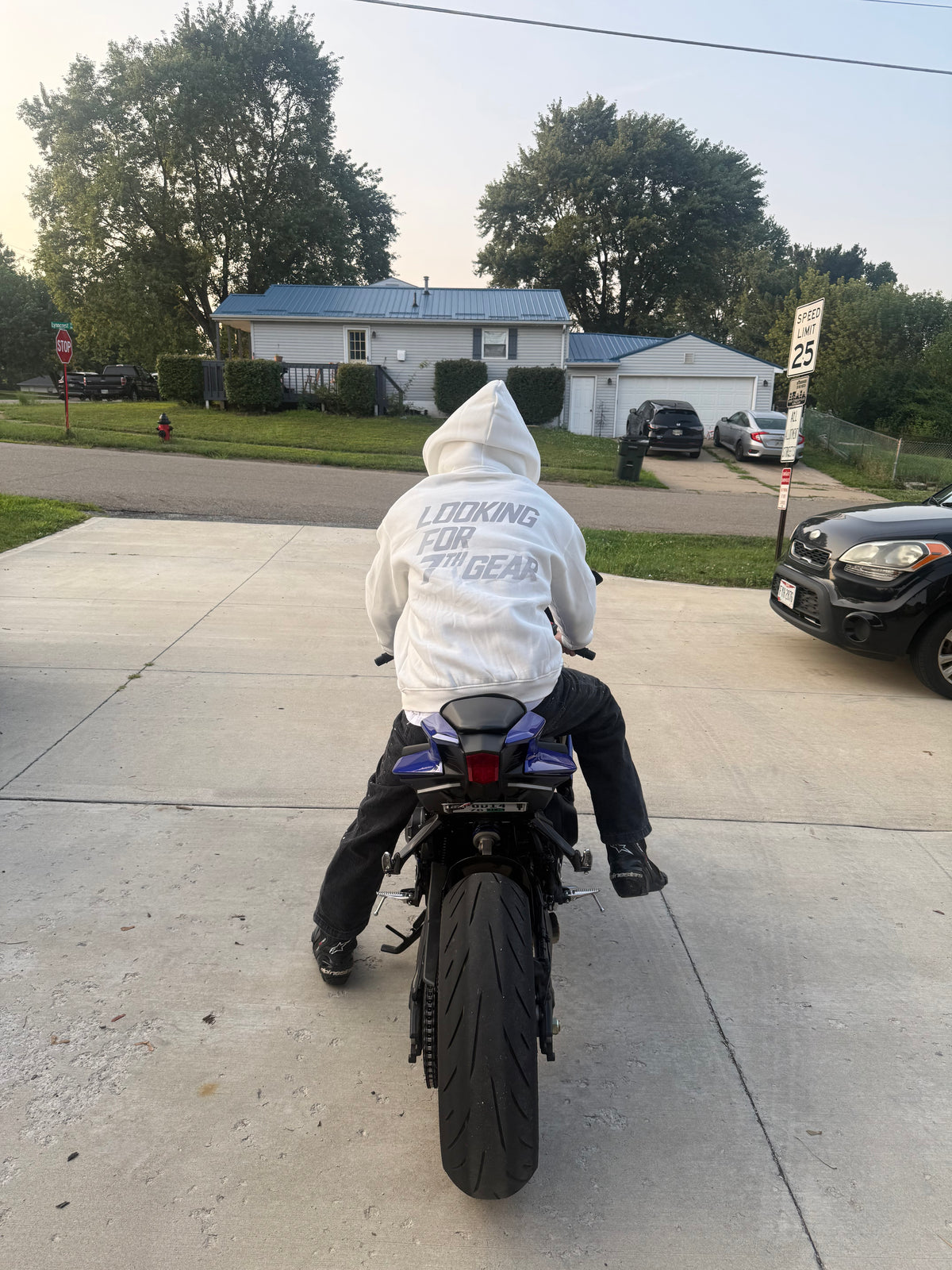 Looking for 7th gear - white